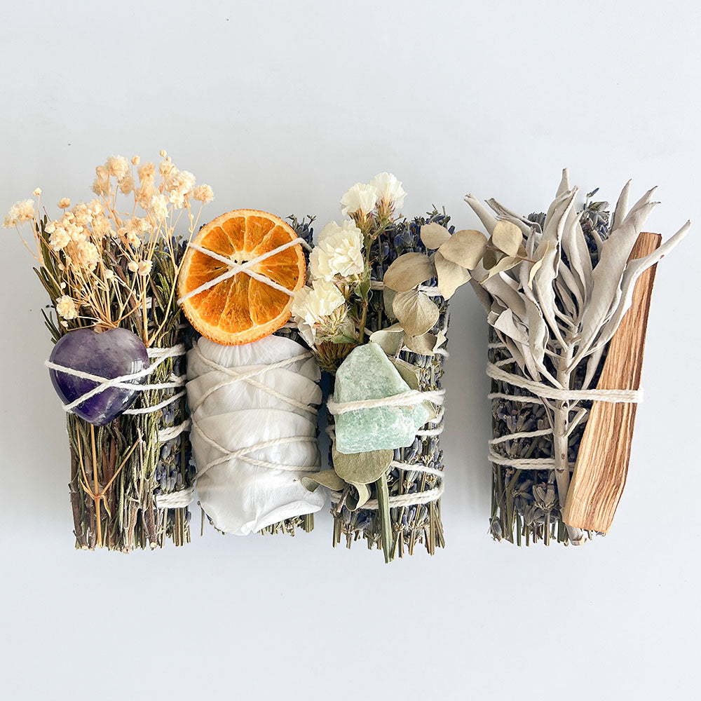 Lavendel Räucher-Set mit Weißem Salbei, Palo Santo & Kristallen