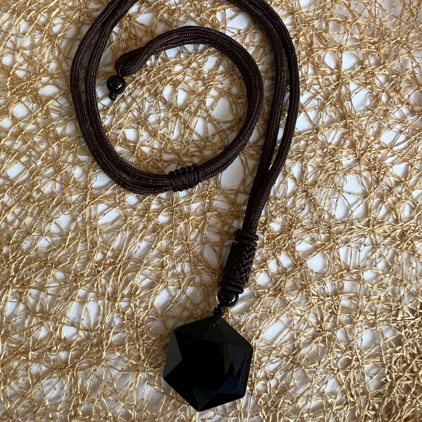 Premium-Talisman aus schwarzem Obsidian - Juwelanda