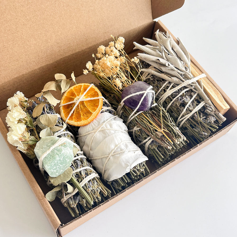 Lavendel Räucher-Set mit Weißem Salbei, Palo Santo & Kristallen