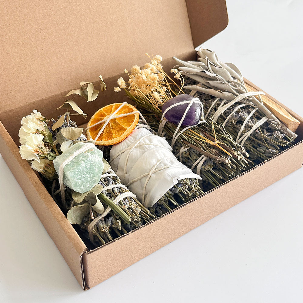 Lavendel Räucher-Set mit Weißem Salbei, Palo Santo & Kristallen