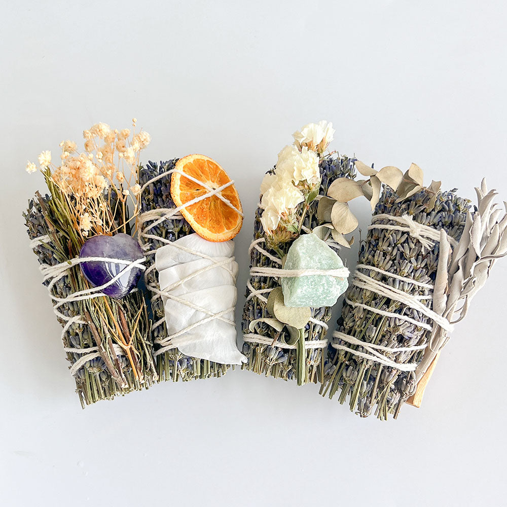 Lavendel Räucher-Set mit Weißem Salbei, Palo Santo & Kristallen