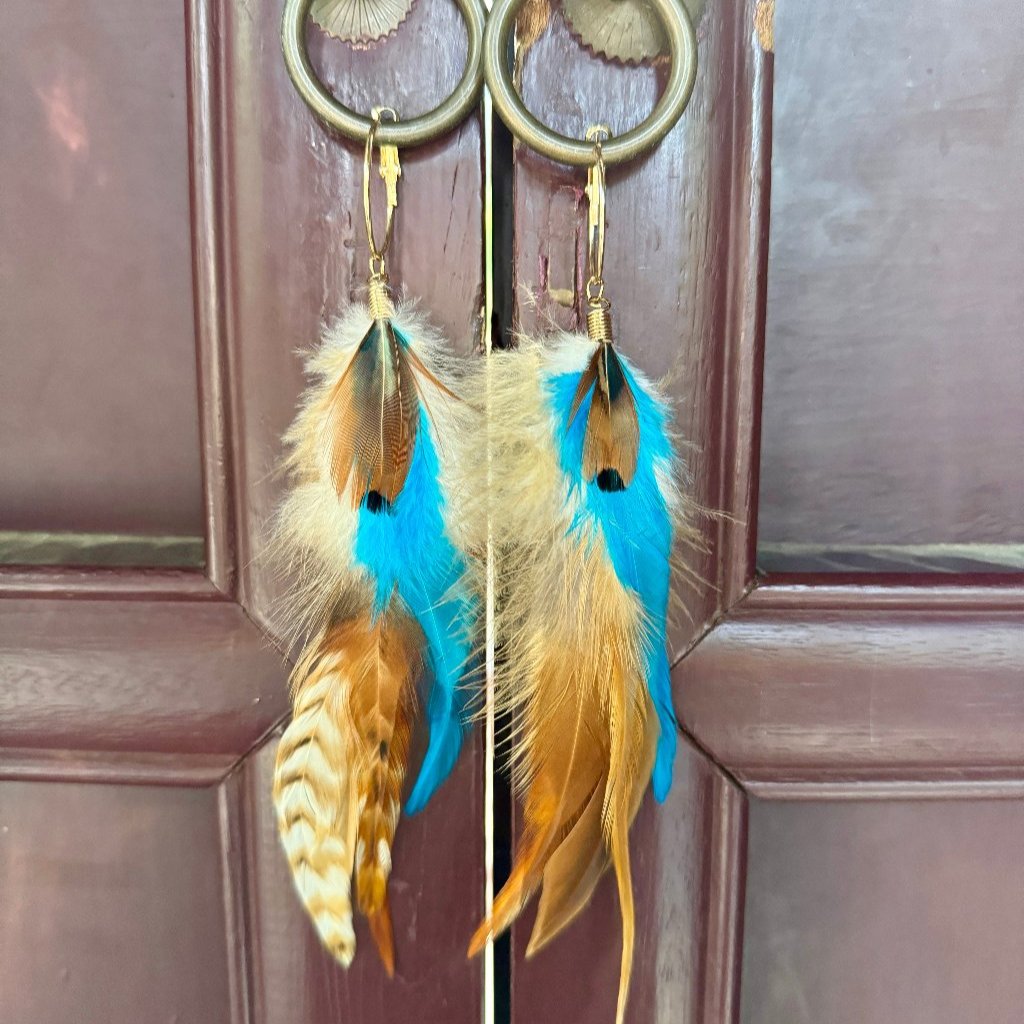 BOHO Ohrringe mit langen Federn - Bohemian Schmuck von Juwelanda