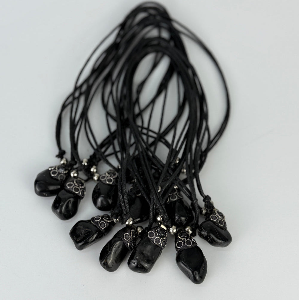 Handgefertigte Obsidian-Halskette aus Peru – Schutz & Klarheit