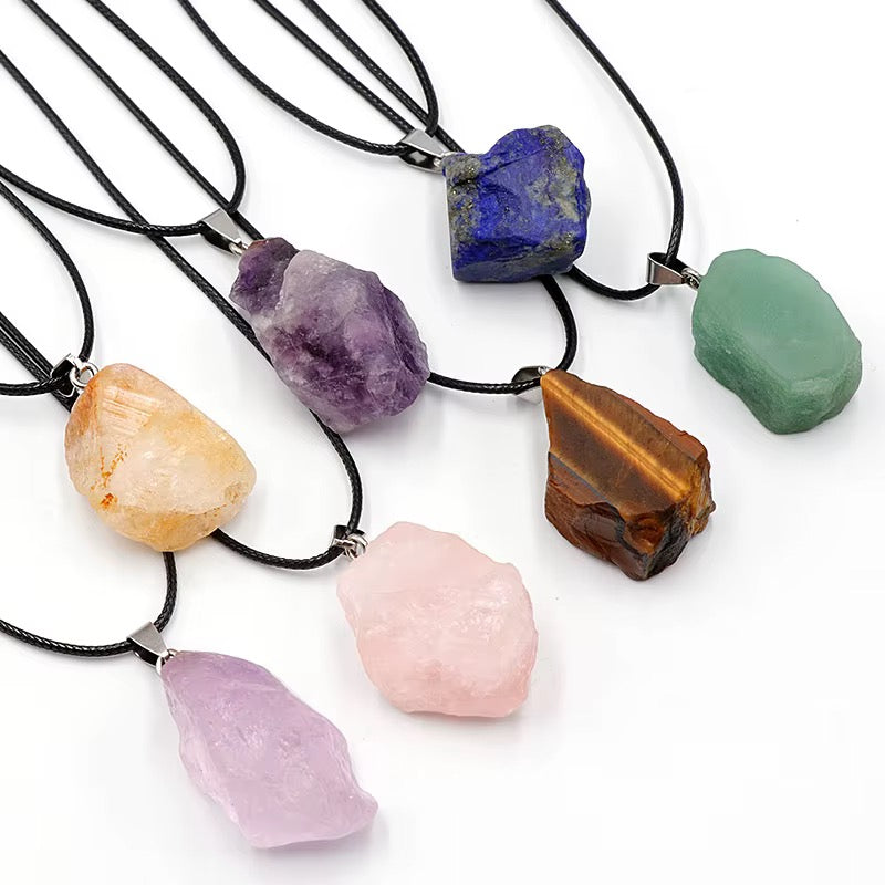SOUL STONE Edelstein-Anhänger mit Halskette – Naturstein-Schmuck