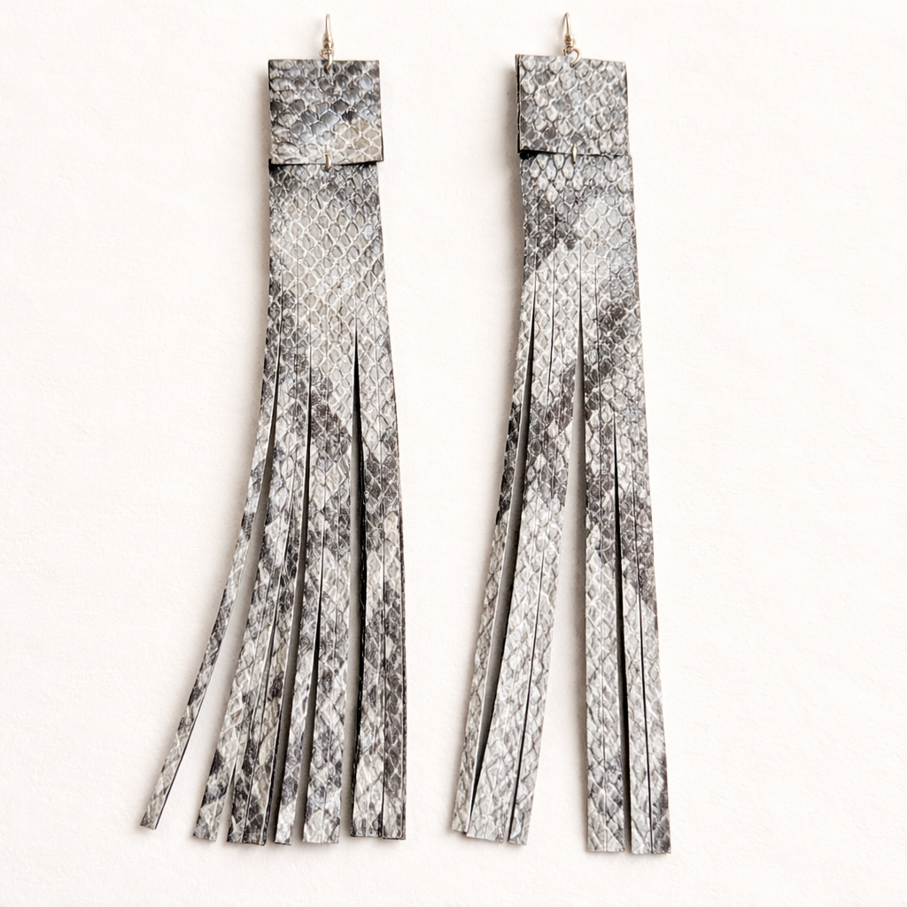 URBAN GODDESS Statement Ohrringe aus Leder - México City Limited Edition - Siberne Schlange