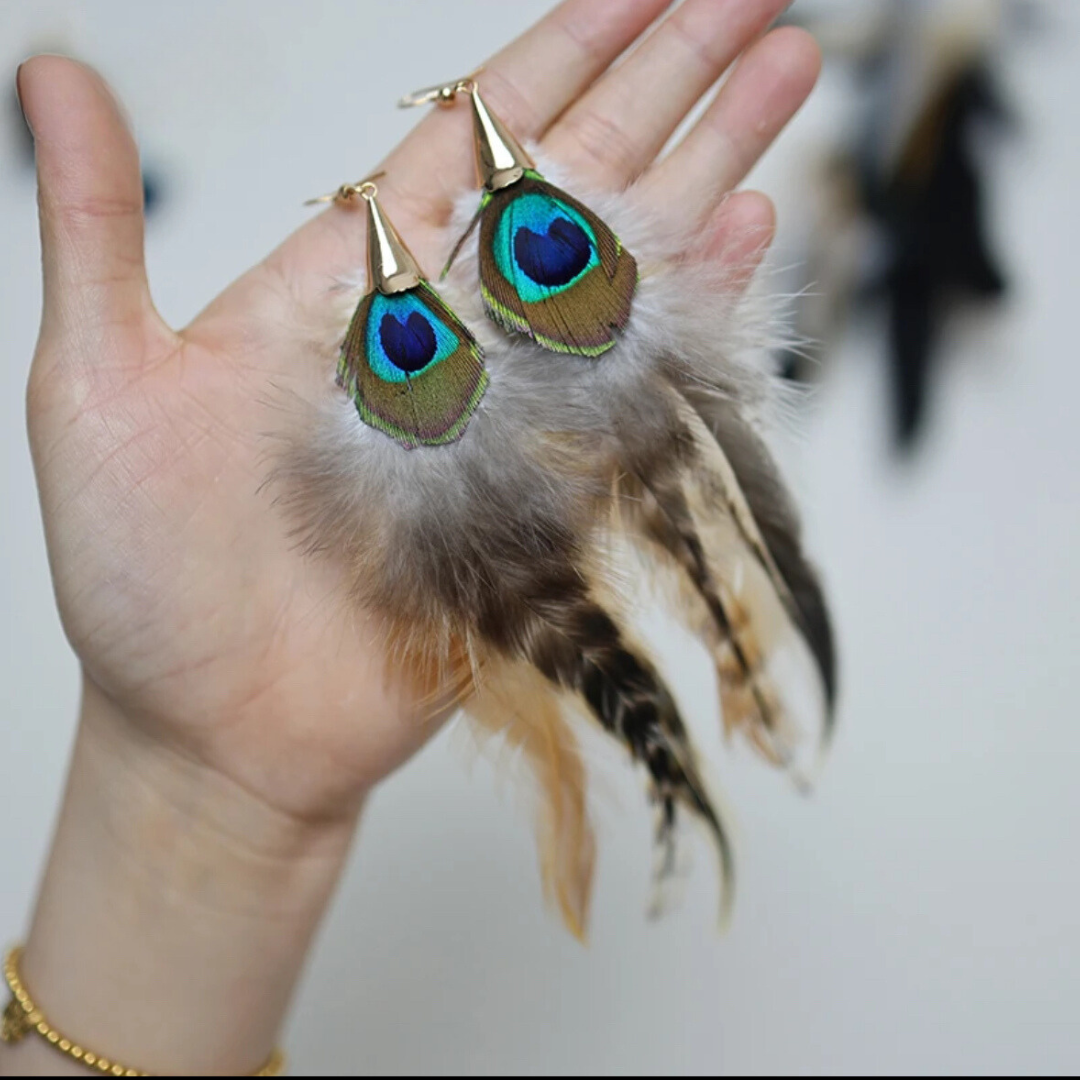 BOHO Ohrringe mit langen Federn