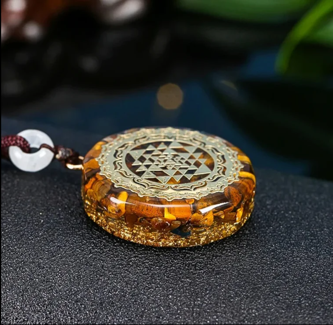 SRI YANTRA Orgonit Anhänger - Heilige Geometrie - Halskette Tigerauge Juwelanda