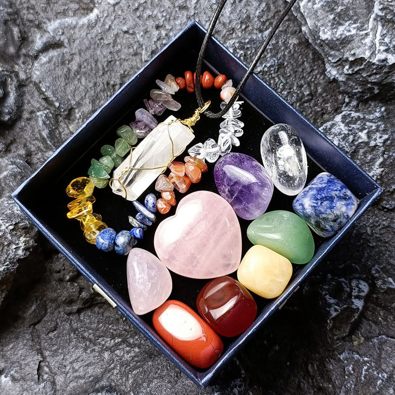 CHAKRA BOX - Set für Meditation mit Steinen, Armband und Kristall-Anhänger - Juwelanda